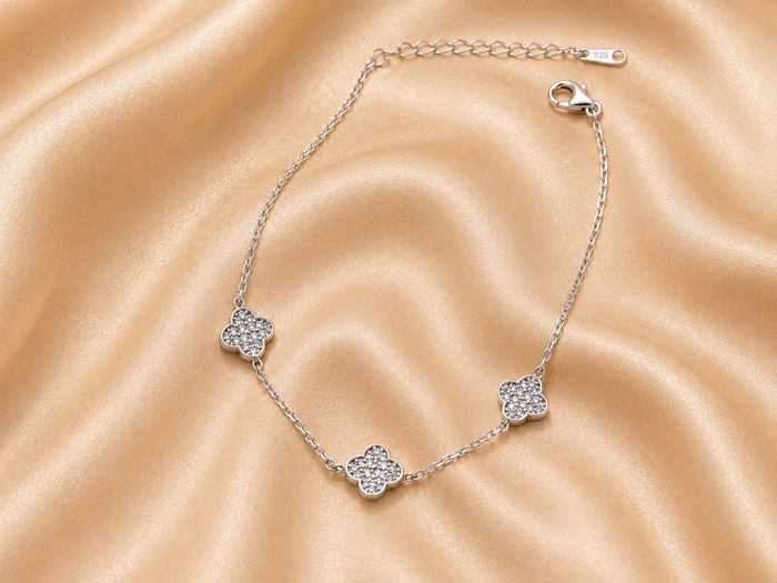 Silver Clover Charm Bracelet
