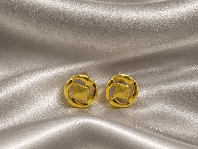Golden Round Openwork Knot Studs