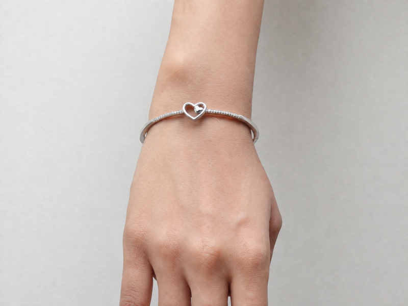 Silver Heart Charm Hinged Bracelet