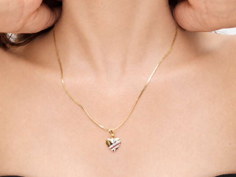 Two-Tone Golden Ribbon Stripe Heart Pendant – view 4