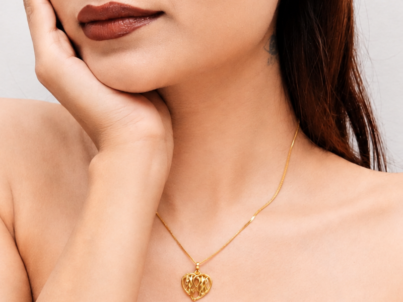 Golden Textured Woven Heart Pendant – view 2