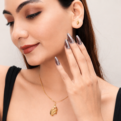 Golden Paisley Mesh Pendant & Earring Set – view 3