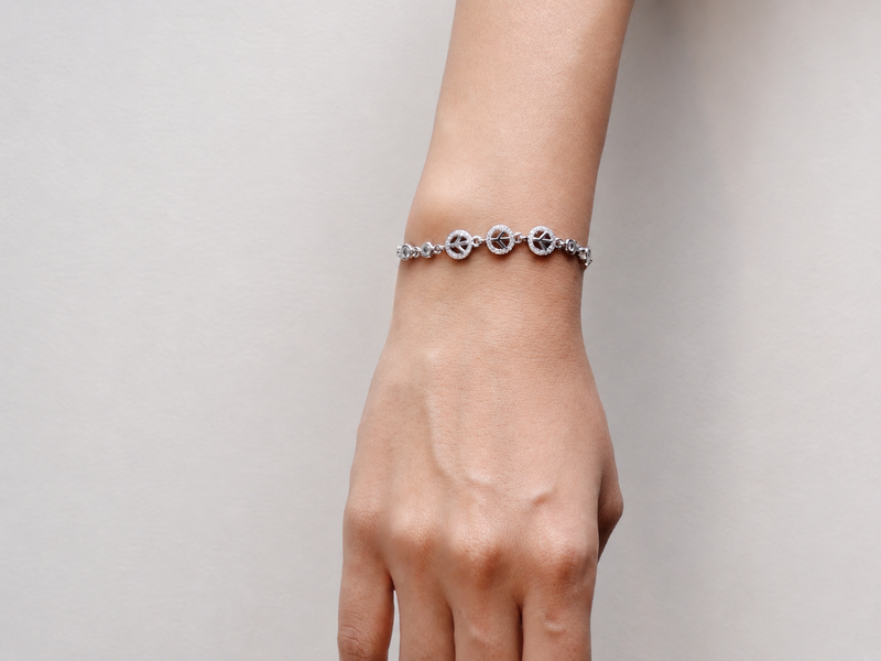 Silver Round Halo Station Bracelet