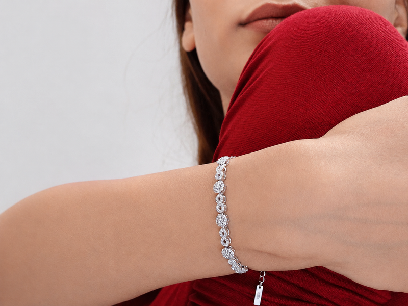 Silver Graduated Crystal Tennis Bracelet