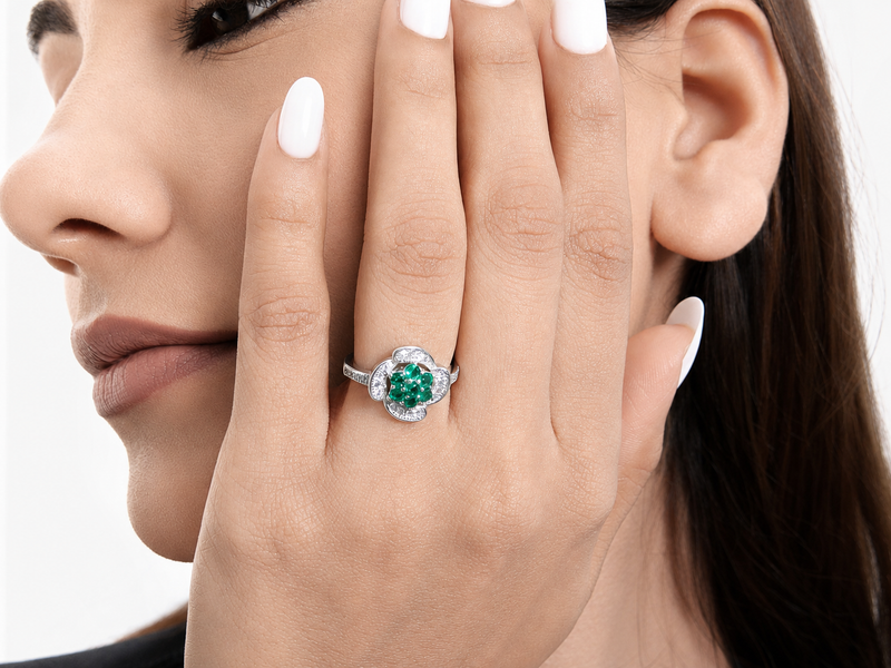 Silver Emerald Cluster Flower Ring