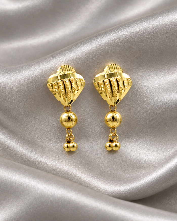 Golden Shell Fan Bead Drop Earrings